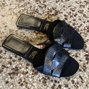 Zara never worn black slides size UK 39